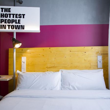 Room00 Valencia Hostel Ngoại thất bức ảnh