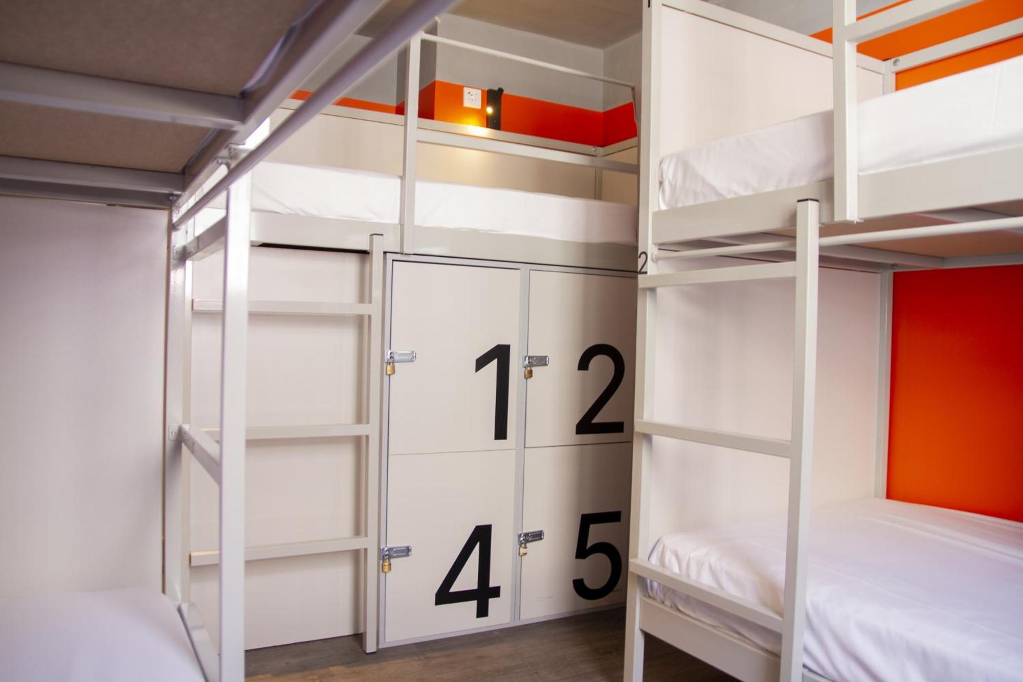 Room00 Valencia Hostel Ngoại thất bức ảnh