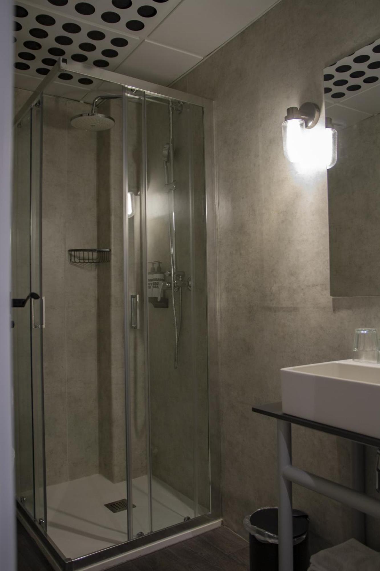 Room00 Valencia Hostel Ngoại thất bức ảnh